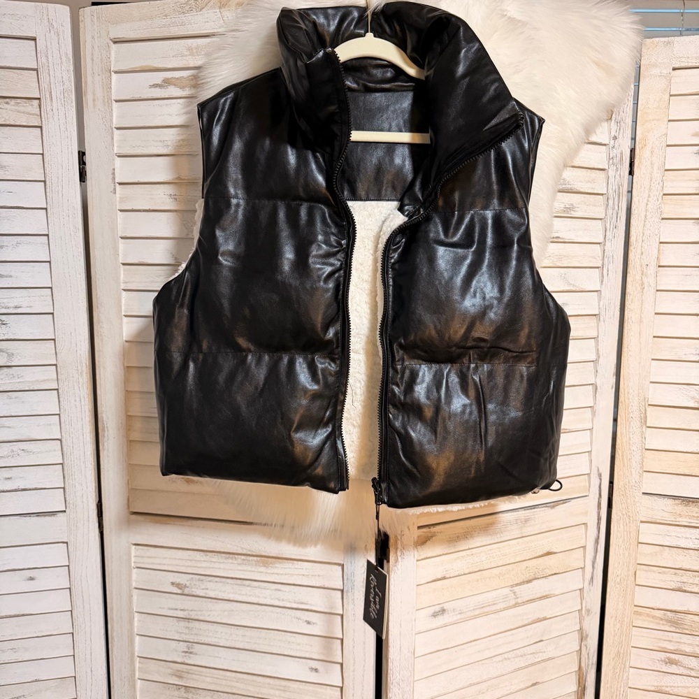 Elan Black and Cream Reversible Shearling Vest - Picture 3 of 8